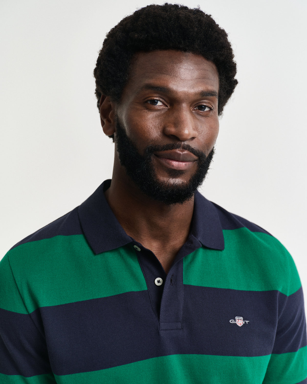 DEEP GREEN, BLOCK STRIPE POLO, CLOSE-UP BY GANT AU.