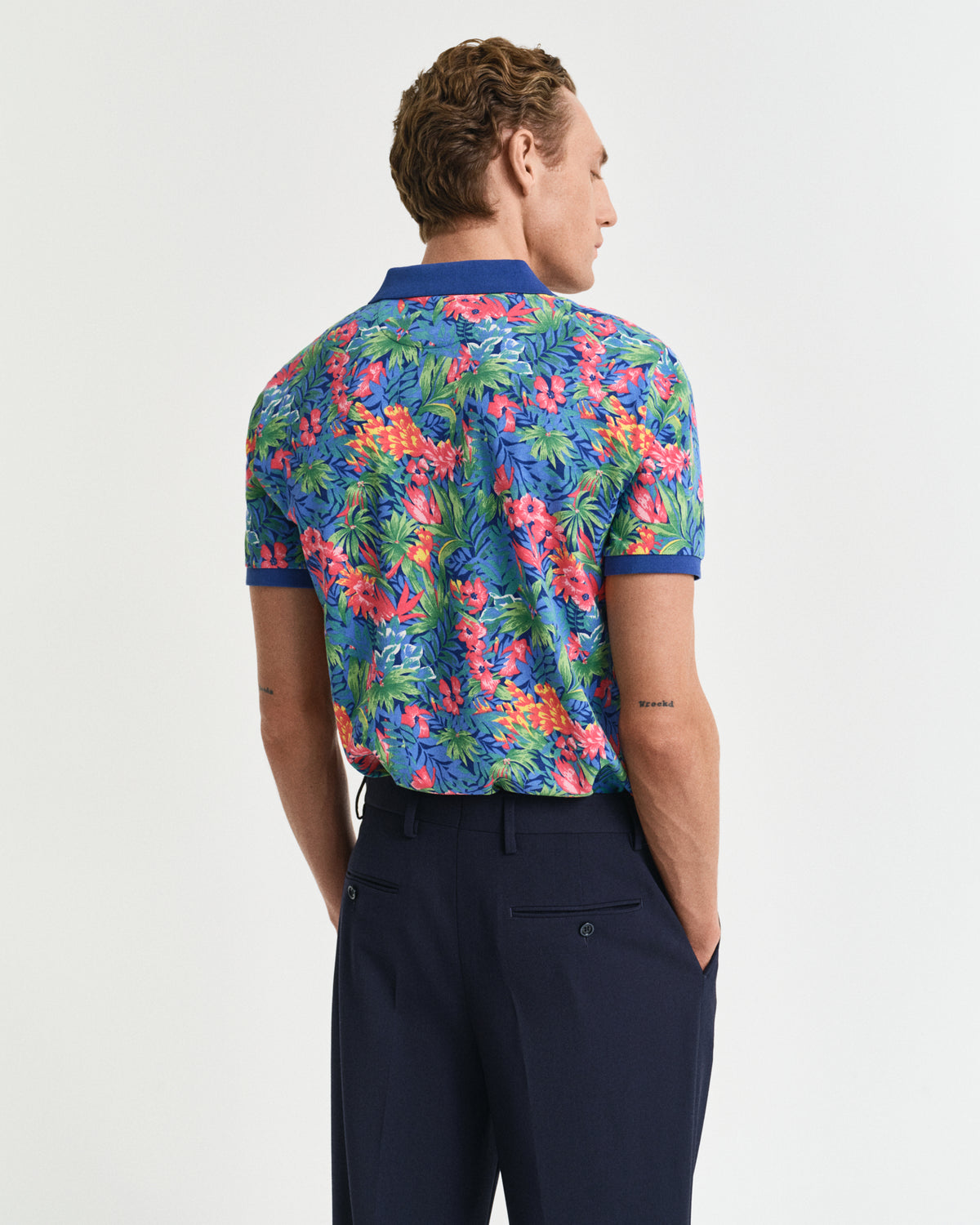 DEEP COBALT, PRINTED SS POLO, BACK-VIEW BY GANT AU.