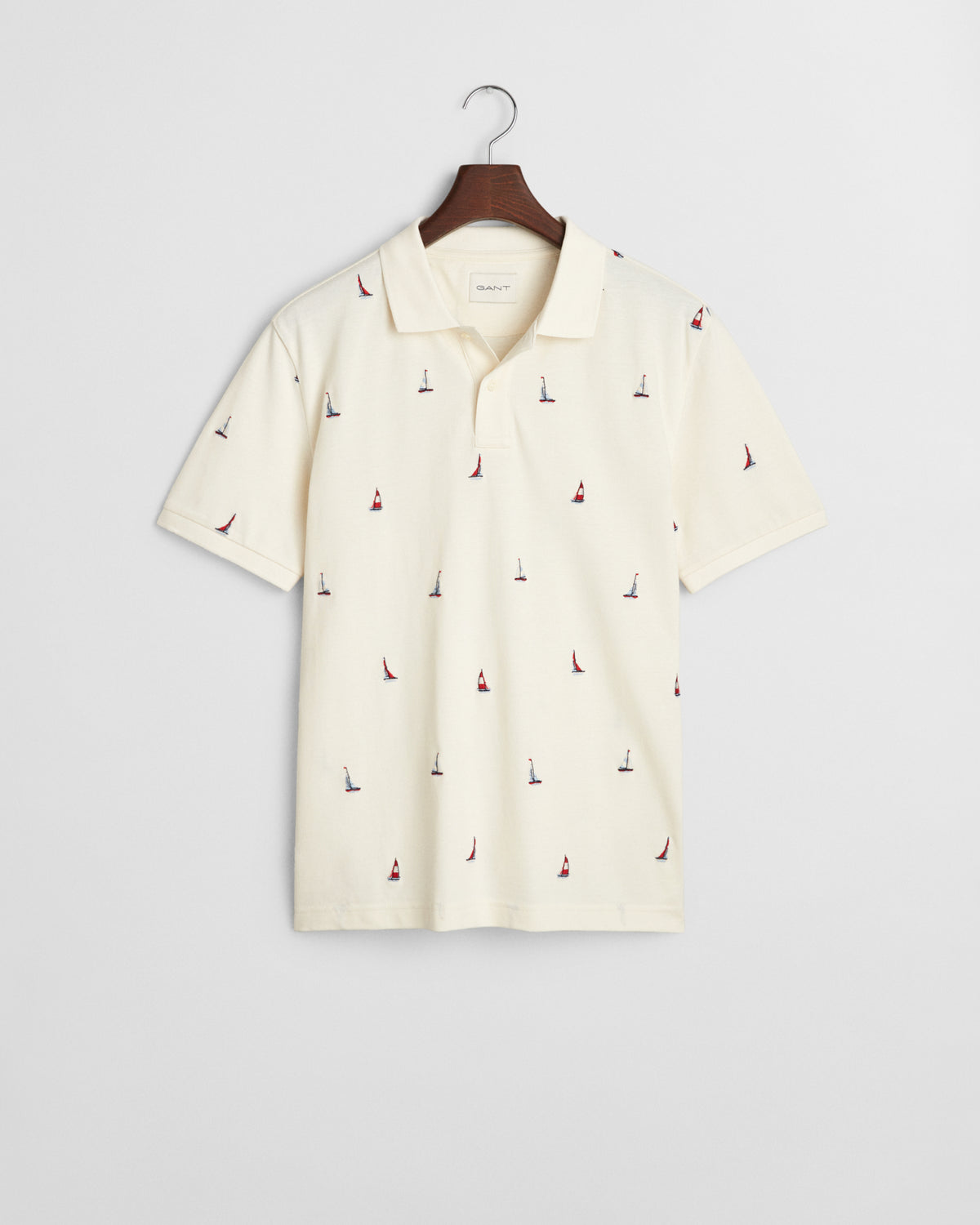 CREAM, EMBROIDERED GRAPHIC POLO, FLAT-LAY BY GANT AU.