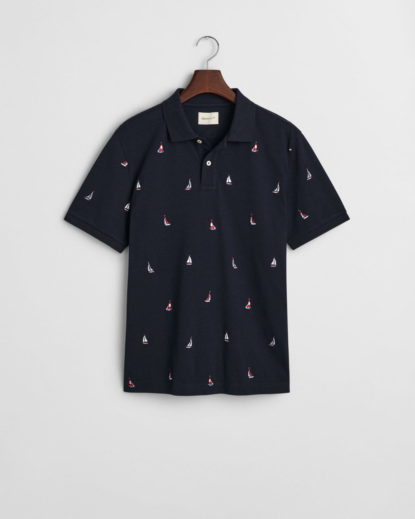 EVENING BLUE, EMBROIDERED GRAPHIC POLO, FLAT-LAY BY GANT AU.