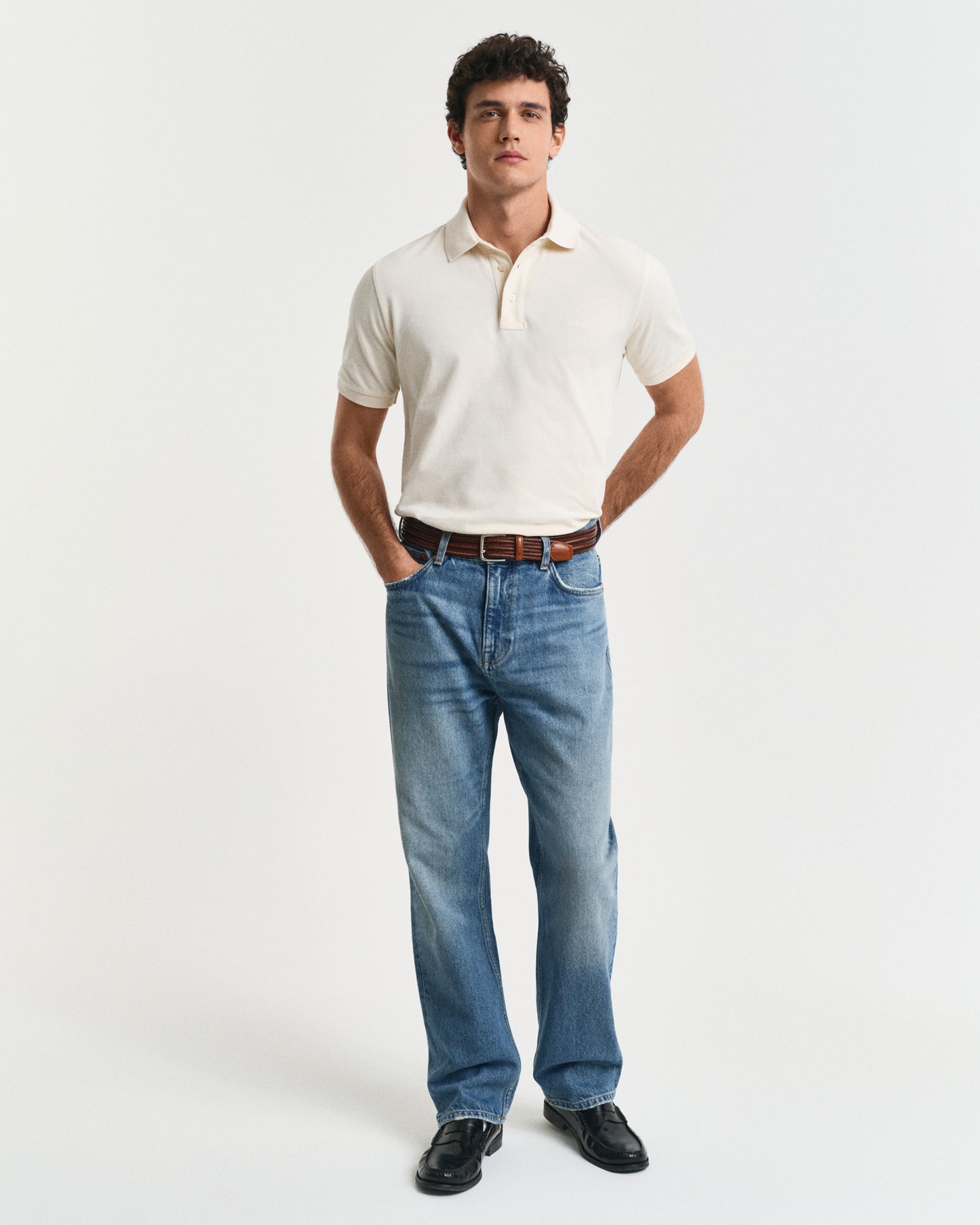 IVORY WHITE, SUNFADED SS POLO BY GANT AU.