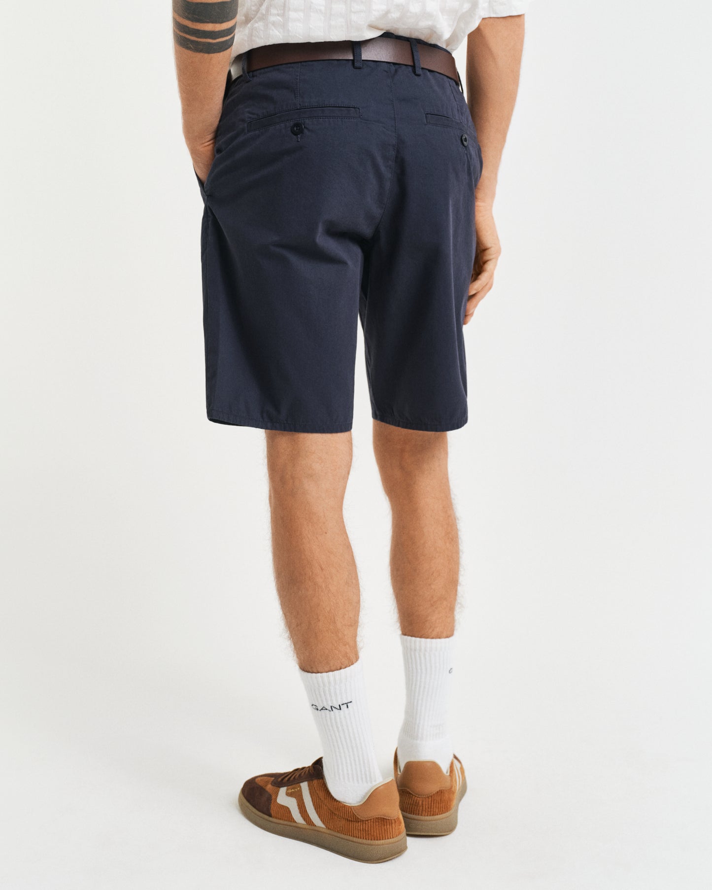 MARINE, RELAXED SHORTS, BACK-VIEW BY GANT AU.