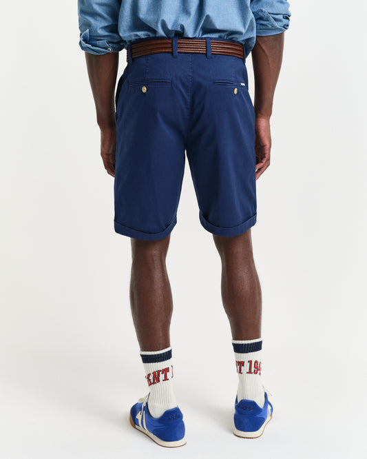 PERSIAN BLUE, REG SUNFADED CHINO SHORTS, BACK-VIEW BY GANT AU.