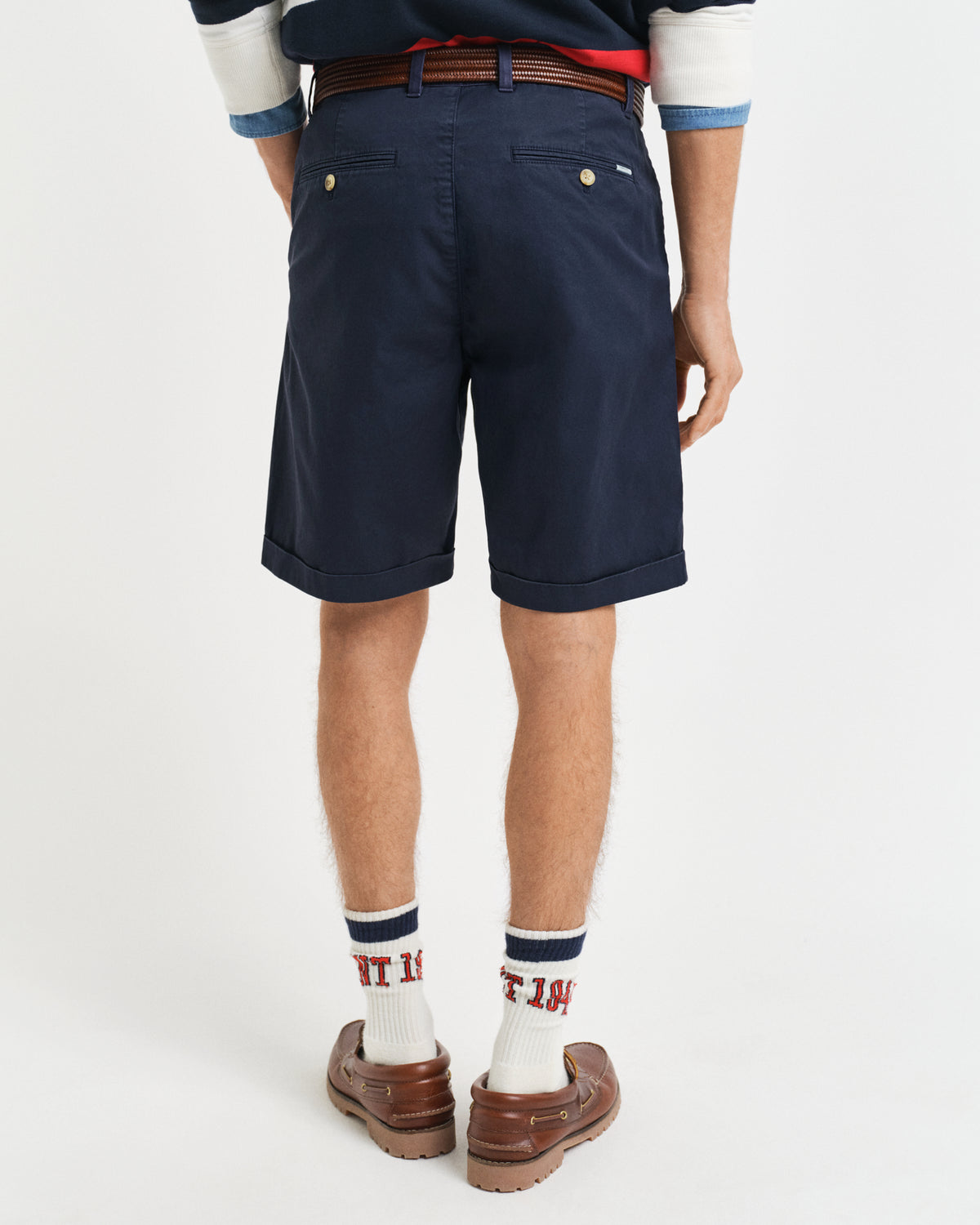 EVENING BLUE, REG SUNFADED CHINO SHORTS, BACK-VIEW BY GANT AU.