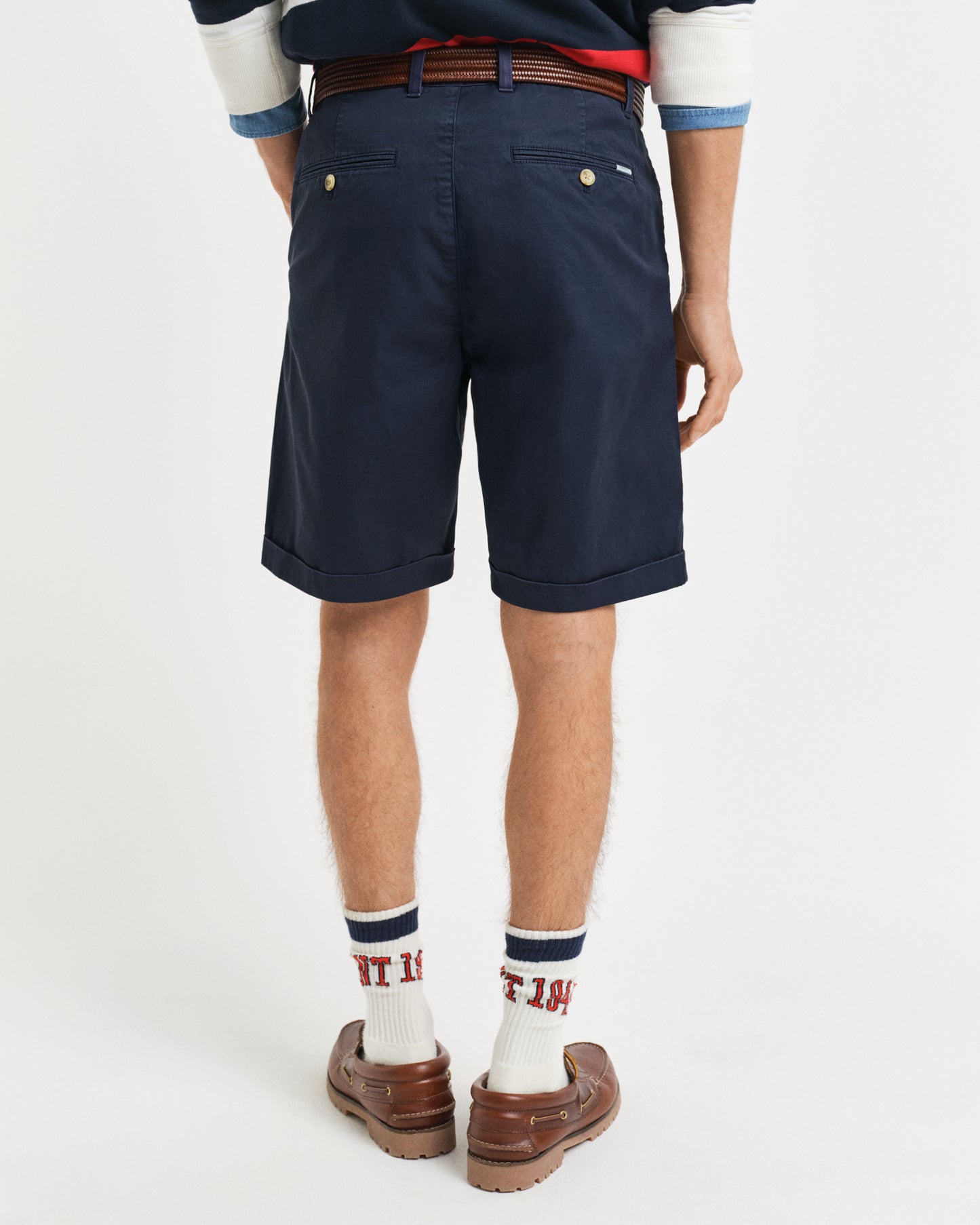 EVENING BLUE, REG SUNFADED CHINO SHORTS, BACK-VIEW BY GANT AU.