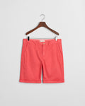 WATERMELON RED, REG SUNFADED CHINO SHORTS, FLAT-LAY BY GANT AU.