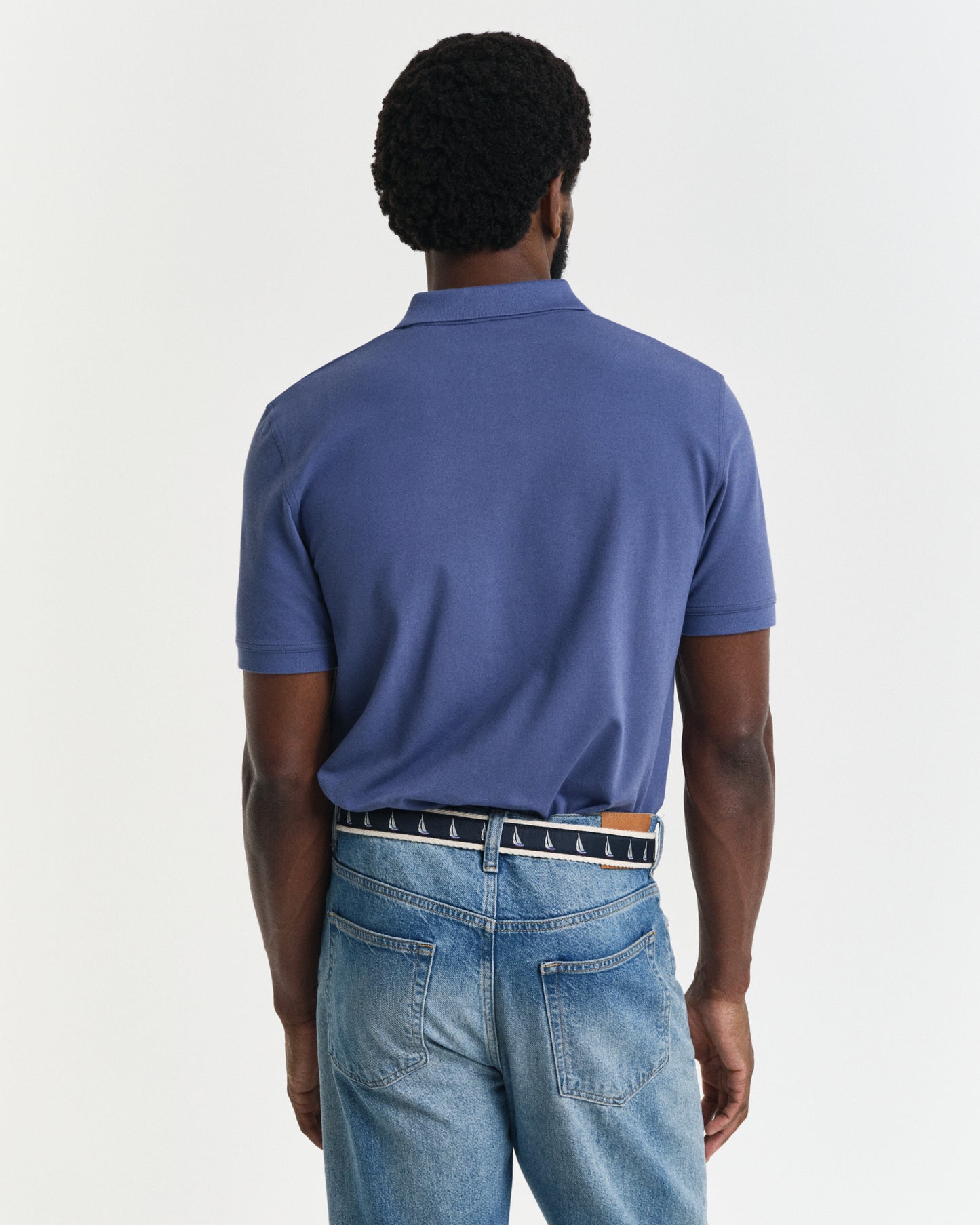 DUSTY NAVY, REG CONTRAST PIQUE SS POLO, BACK-VIEW BY GANT AU.