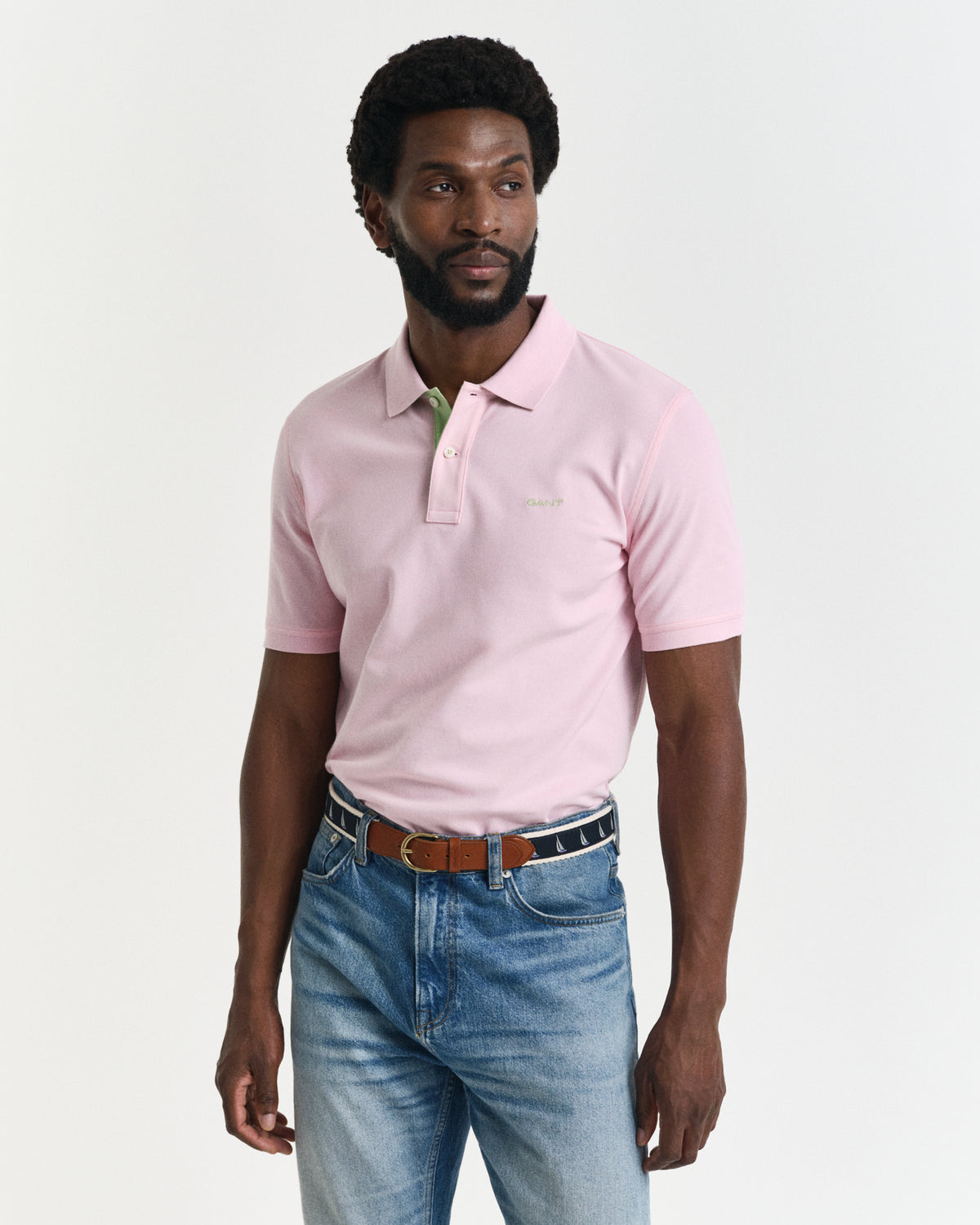 CALIFORNIA PINK, REG CONTRAST PIQUE SS POLO, FRONT-VIEW BY GANT AU.