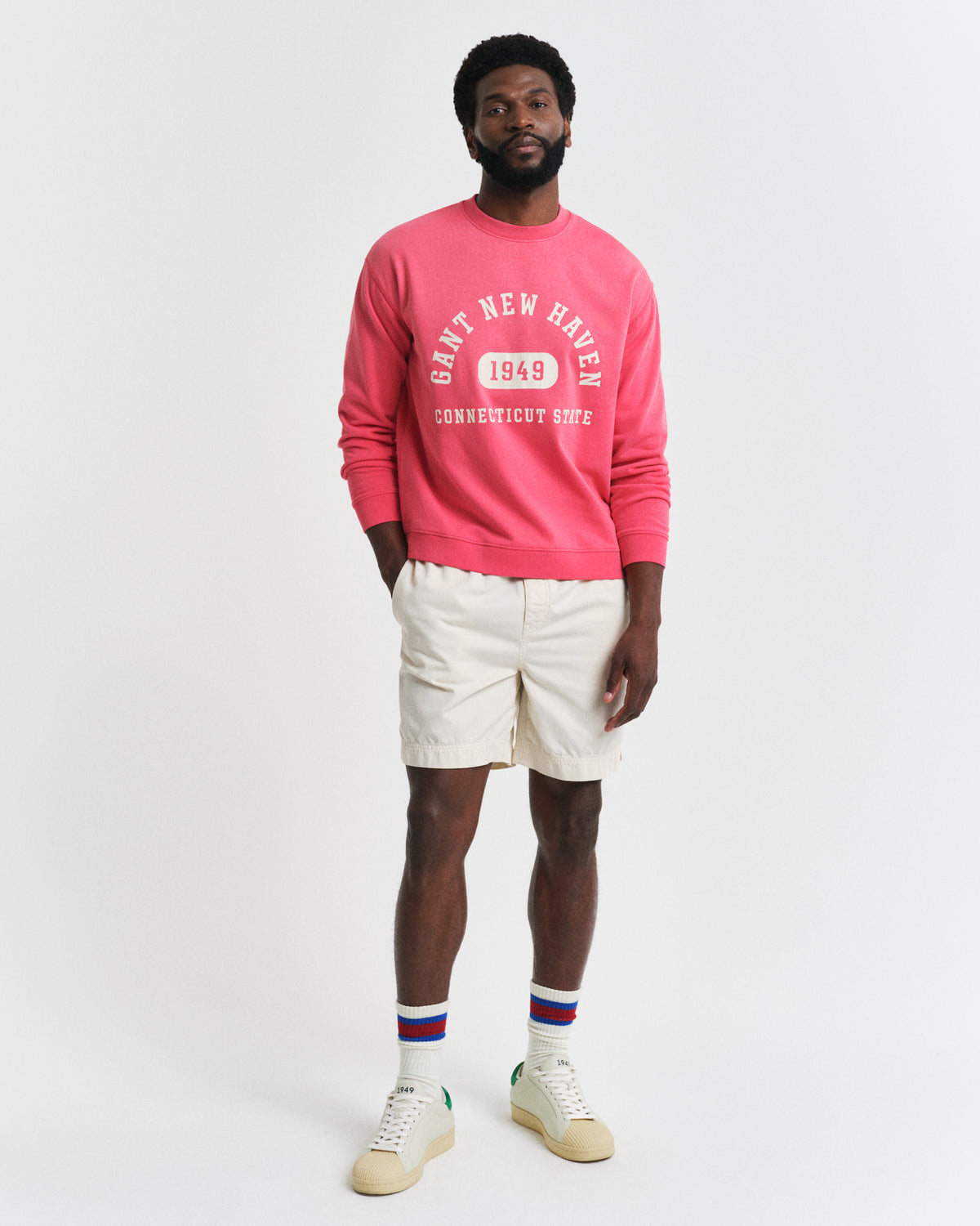 WATERMELON RED, GRAPHIC SWEAT C-NECK BY GANT AU.
