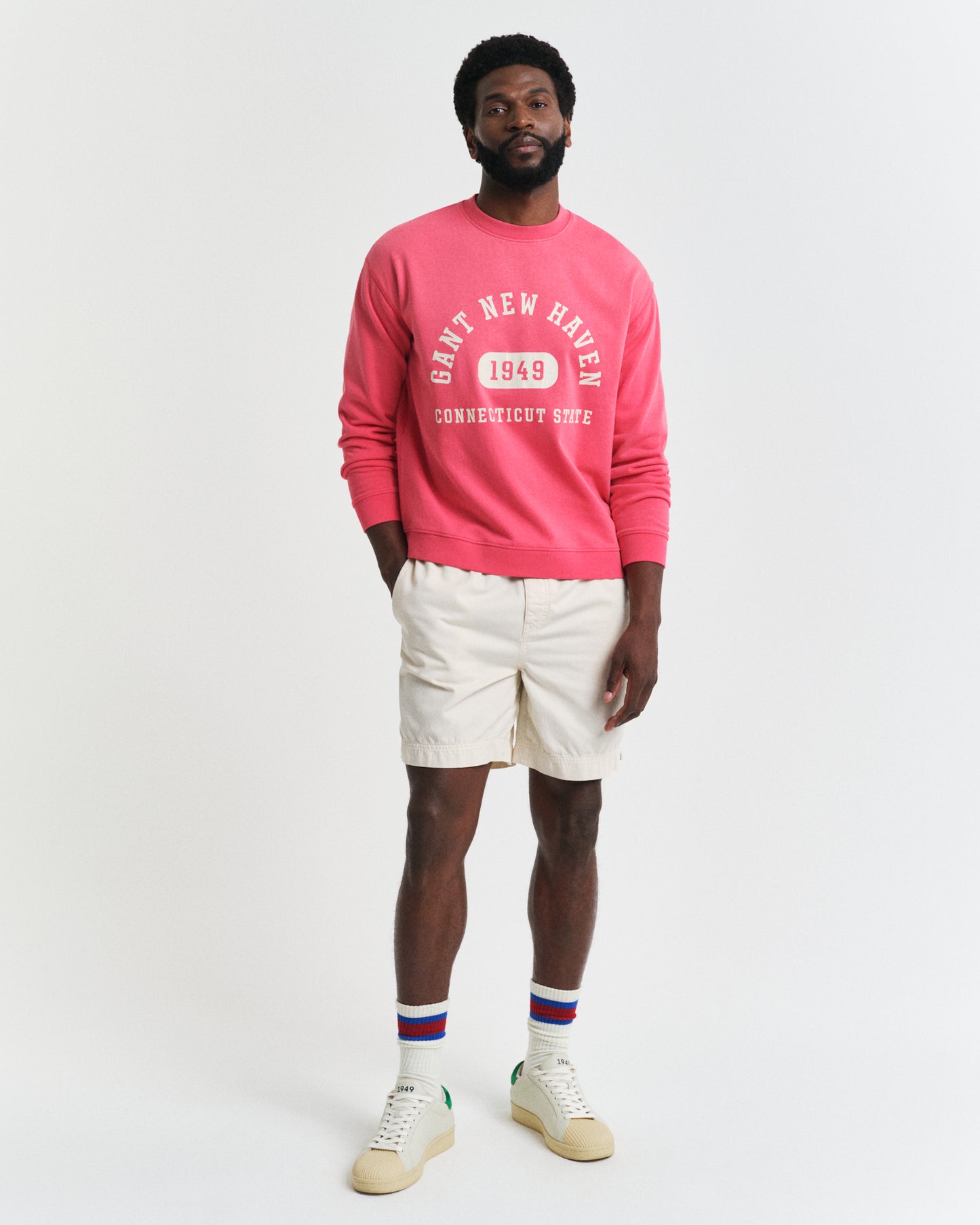 WATERMELON RED, GRAPHIC SWEAT C-NECK BY GANT AU.