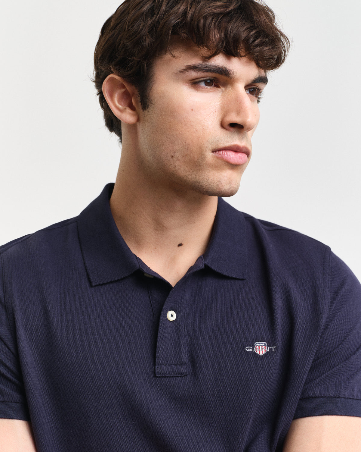 EVENING BLUE, REG SHIELD SS PIQUE POLO, CLOSE-UP BY GANT AU.