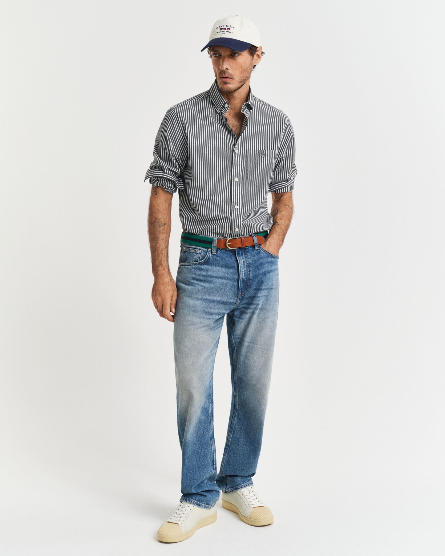 BLACK, REG CLASSIC POPLIN STRIPE SHIRT BY GANT AU.