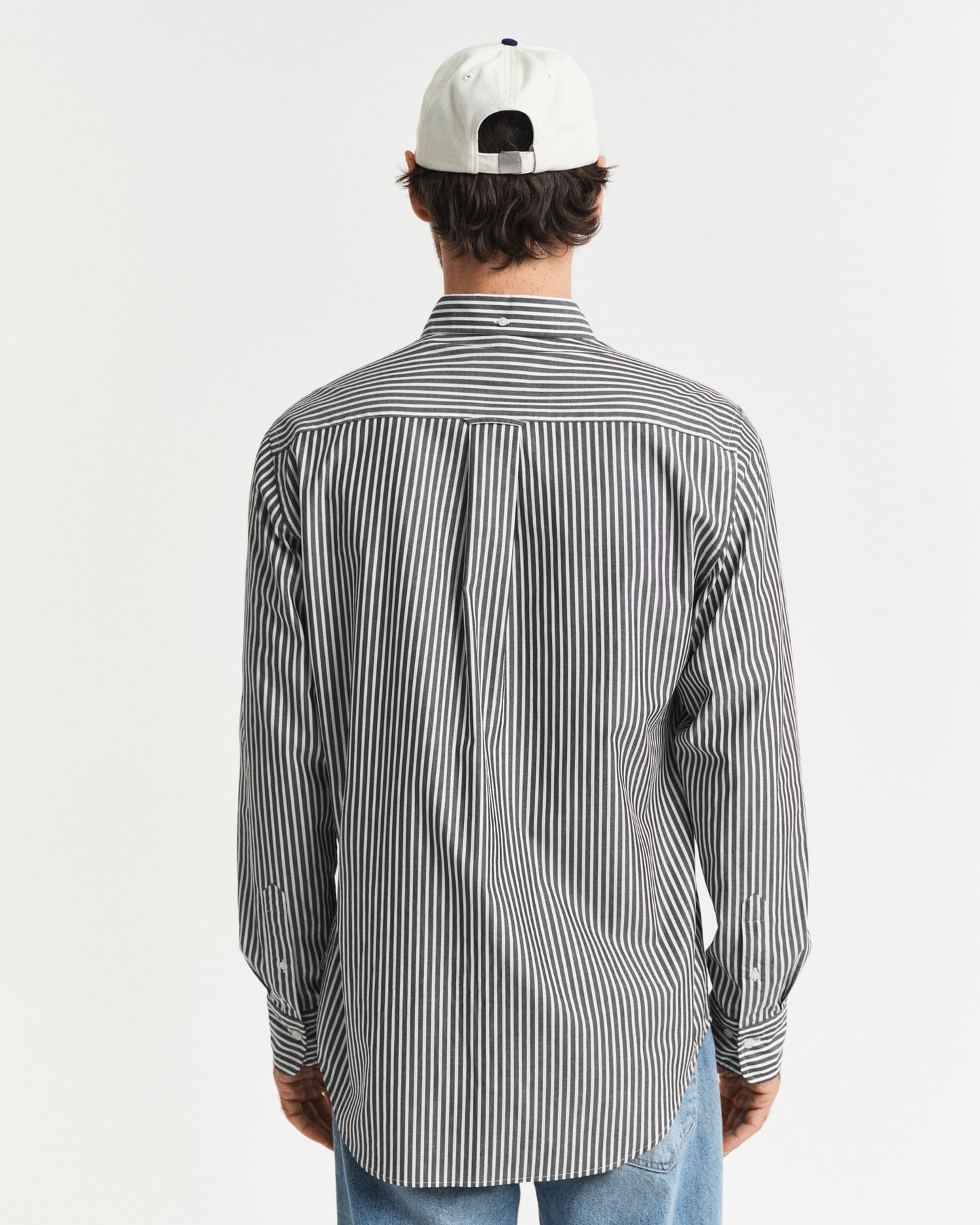 BLACK, REG CLASSIC POPLIN STRIPE SHIRT, BACK-VIEW BY GANT AU.