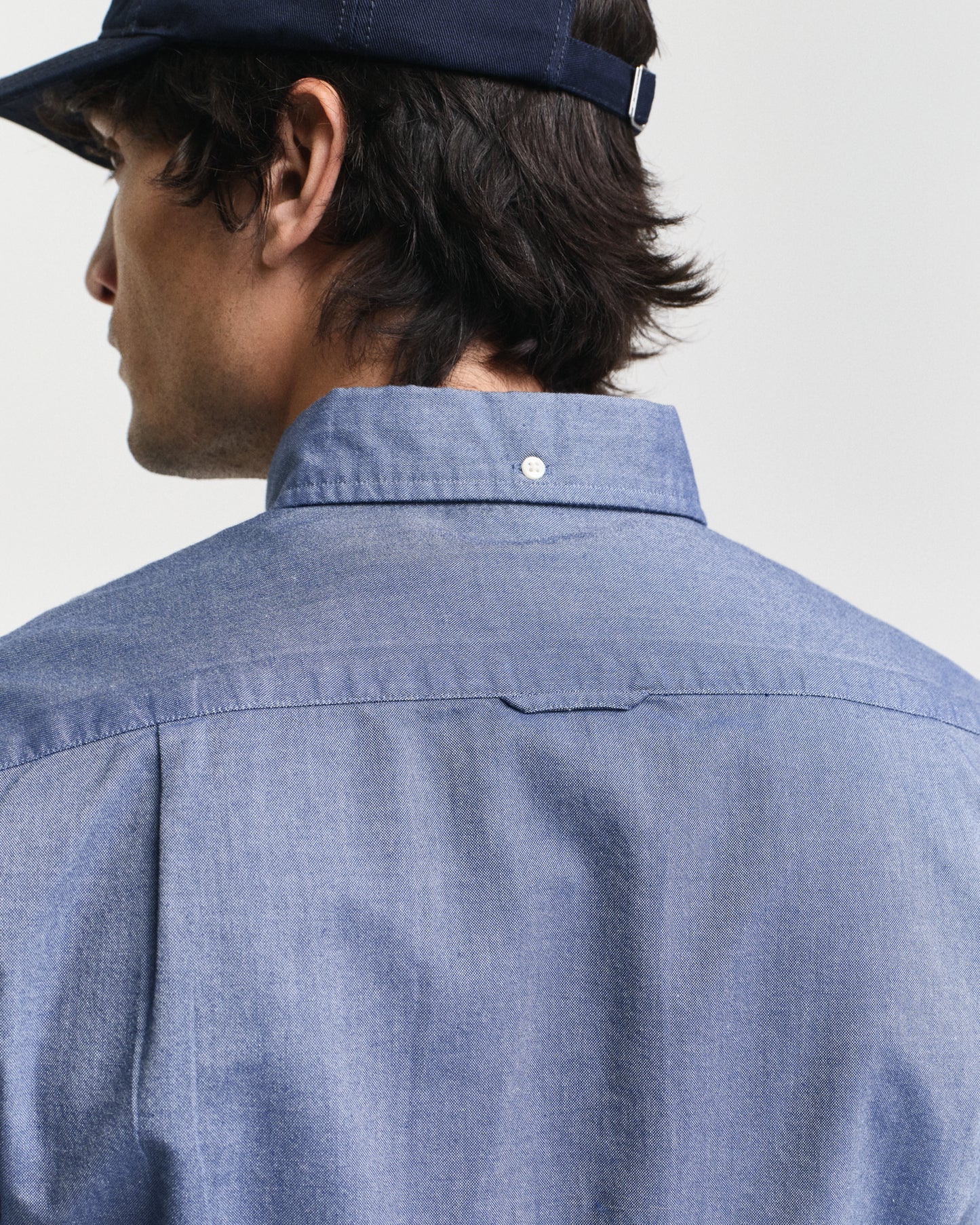 MODEL WEARING SLIM CLASSIC OXFORD SHIRT