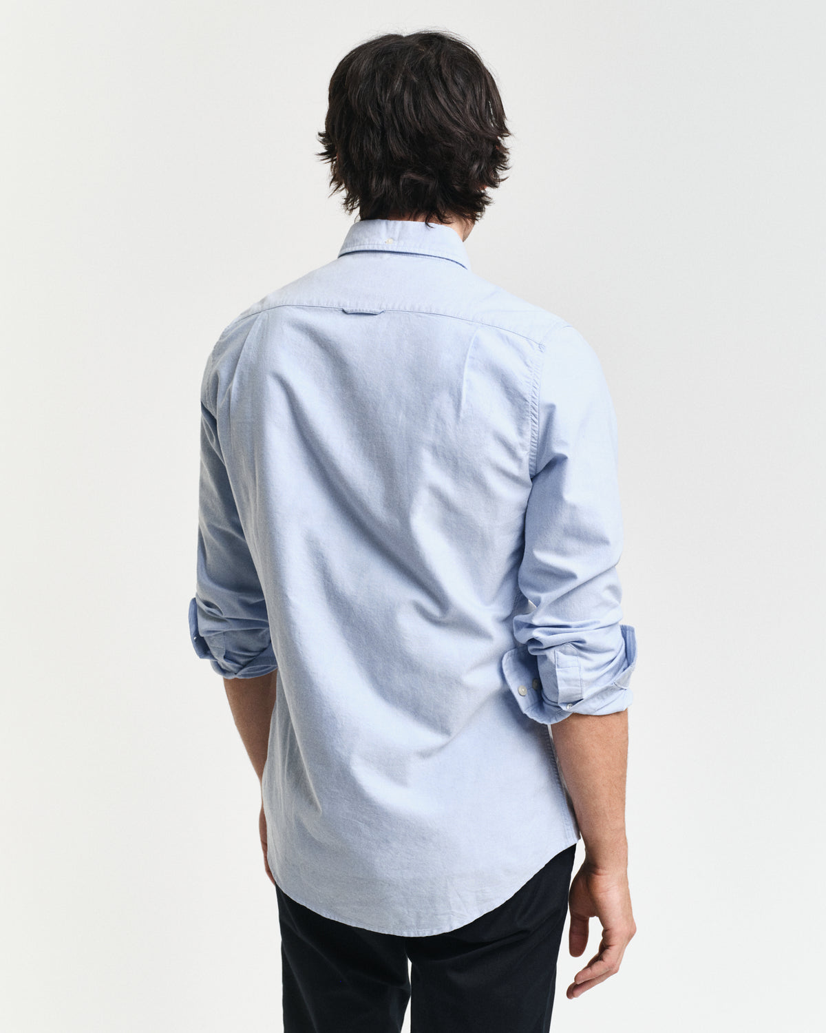 LIGHT BLUE, SLIM CLASSIC OXFORD SHIRT, BACK-VIEW BY GANT AU.