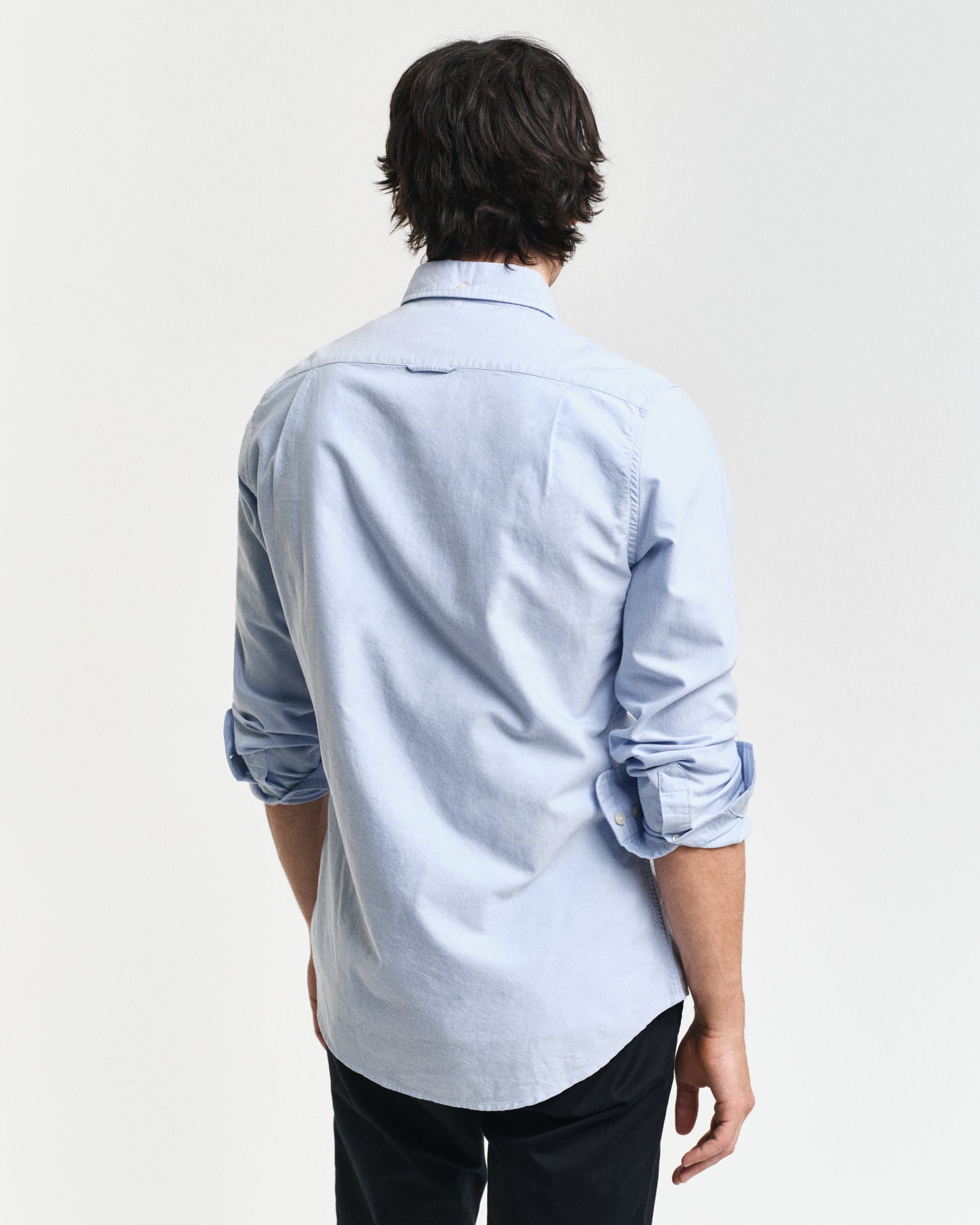 LIGHT BLUE, SLIM CLASSIC OXFORD SHIRT, BACK-VIEW BY GANT AU.