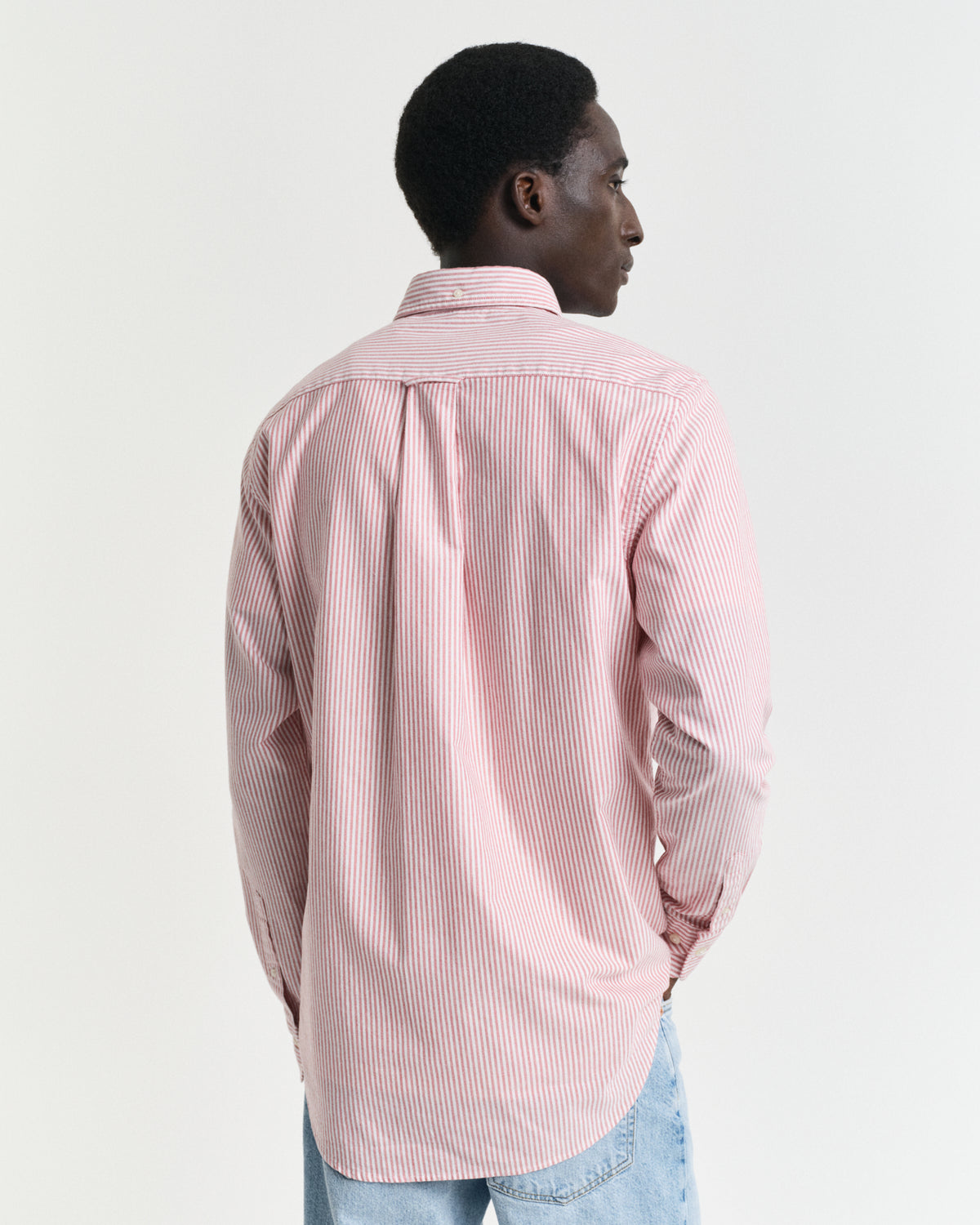 RUBY RED, REG CLASSIC OXFORD STRIPE SHIRT, BACK-VIEW BY GANT AU.