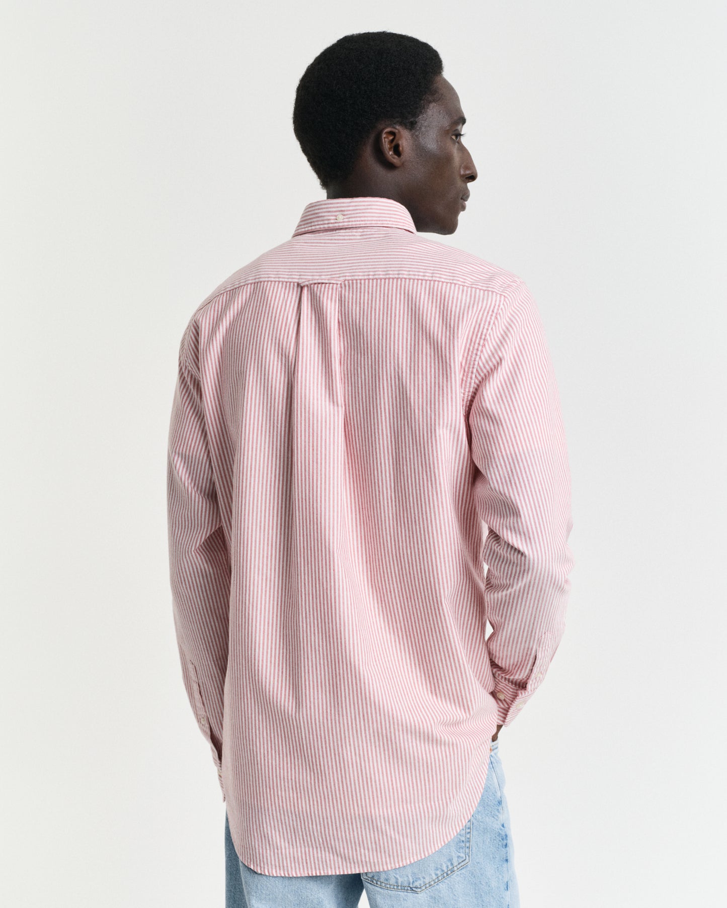 RUBY RED, REG CLASSIC OXFORD STRIPE SHIRT, BACK-VIEW BY GANT AU.