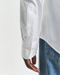 WHITE, SLIM PINPOINT OXFORD SHIRT, CLOSE-UP BY GANT AU.