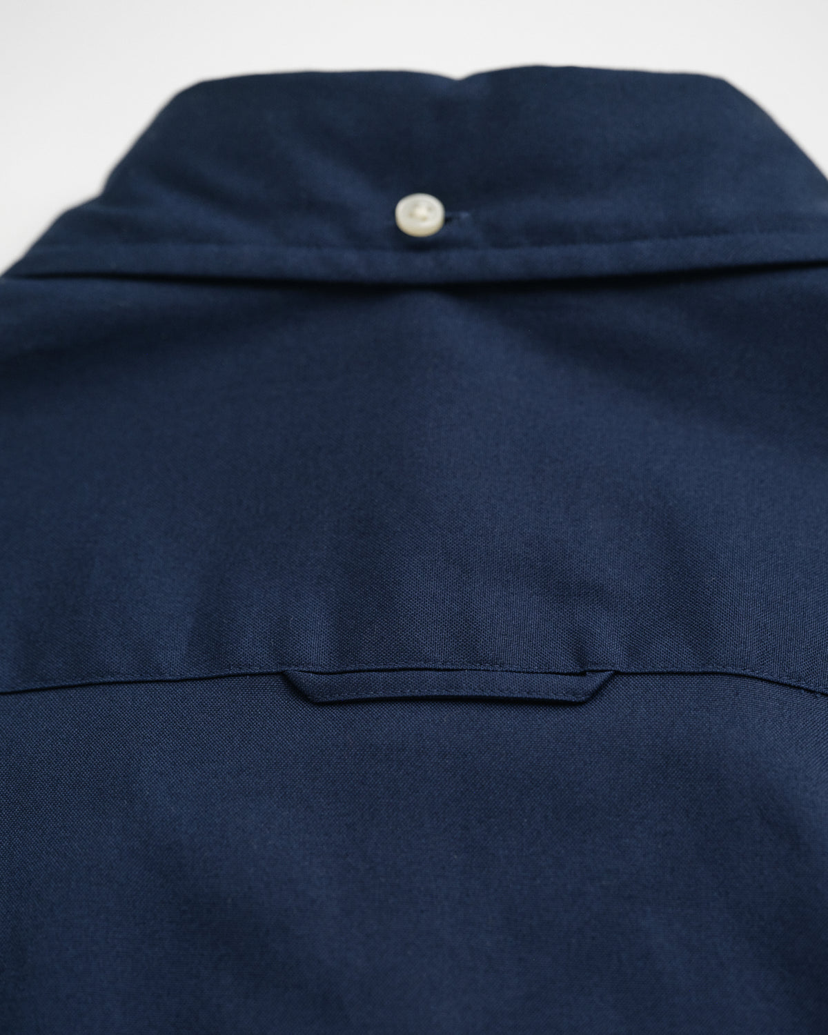 MARINE, SLIM PINPOINT OXFORD SHIRT, CLOSE-UP BY GANT AU.