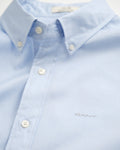 LIGHT BLUE, SLIM PINPOINT OXFORD SHIRT, FLAT-LAY BY GANT AU.