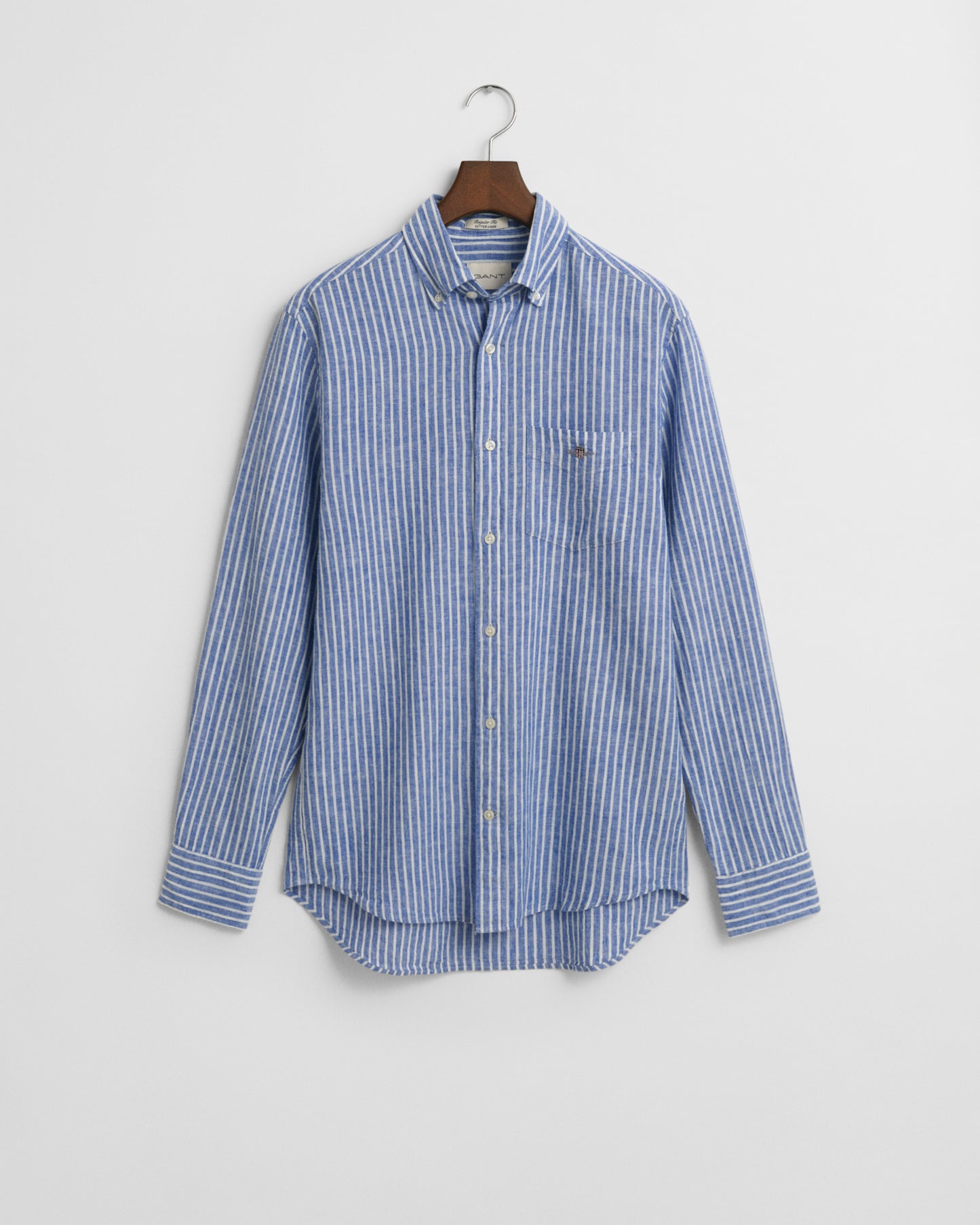RICH BLUE, REG COTTON LINEN STRIPE SHIRT, FLAT-LAY BY GANT AU.