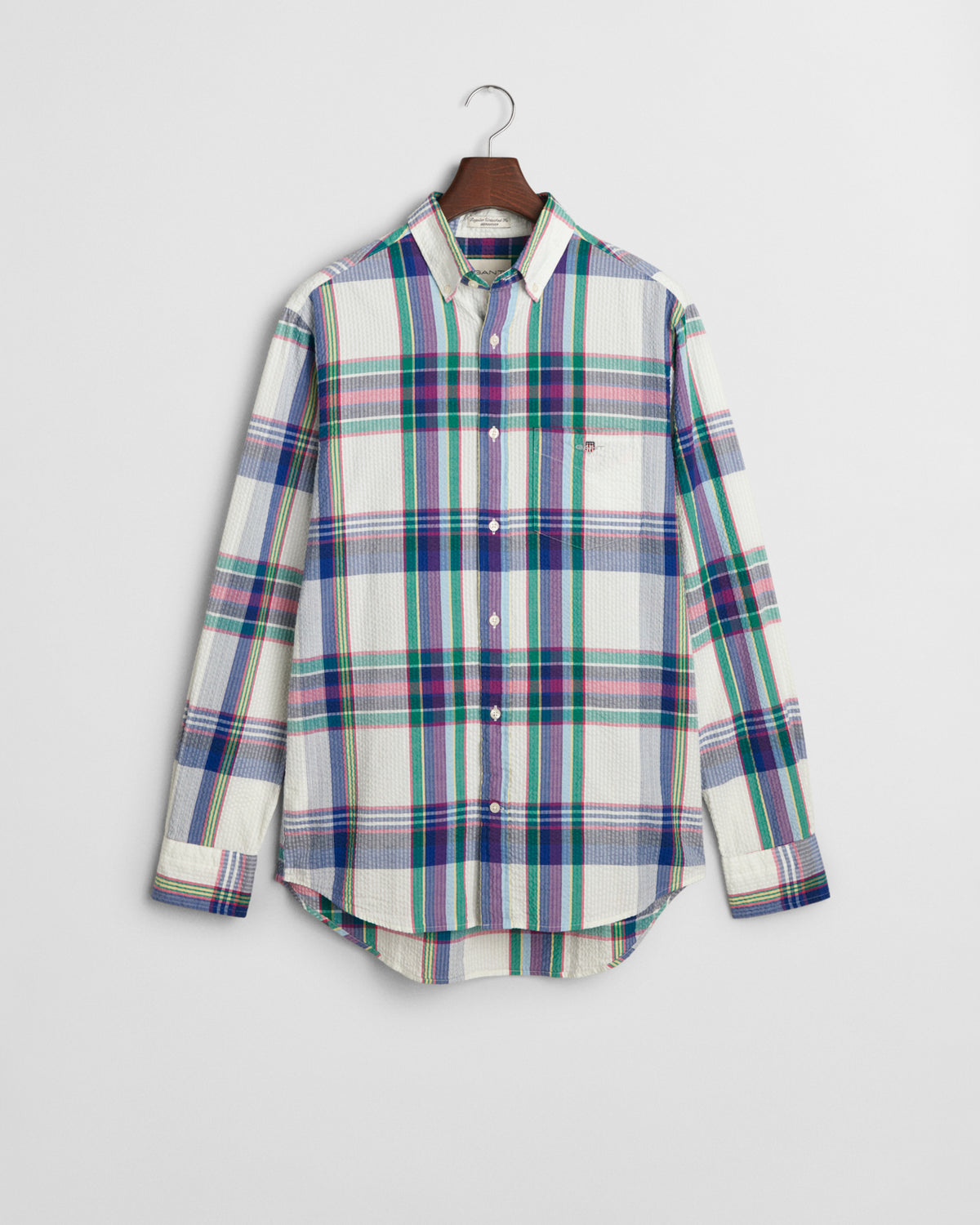 EGGSHELL, REG SEERSUCKER MADRAS SHIRT, FLAT-LAY BY GANT AU.