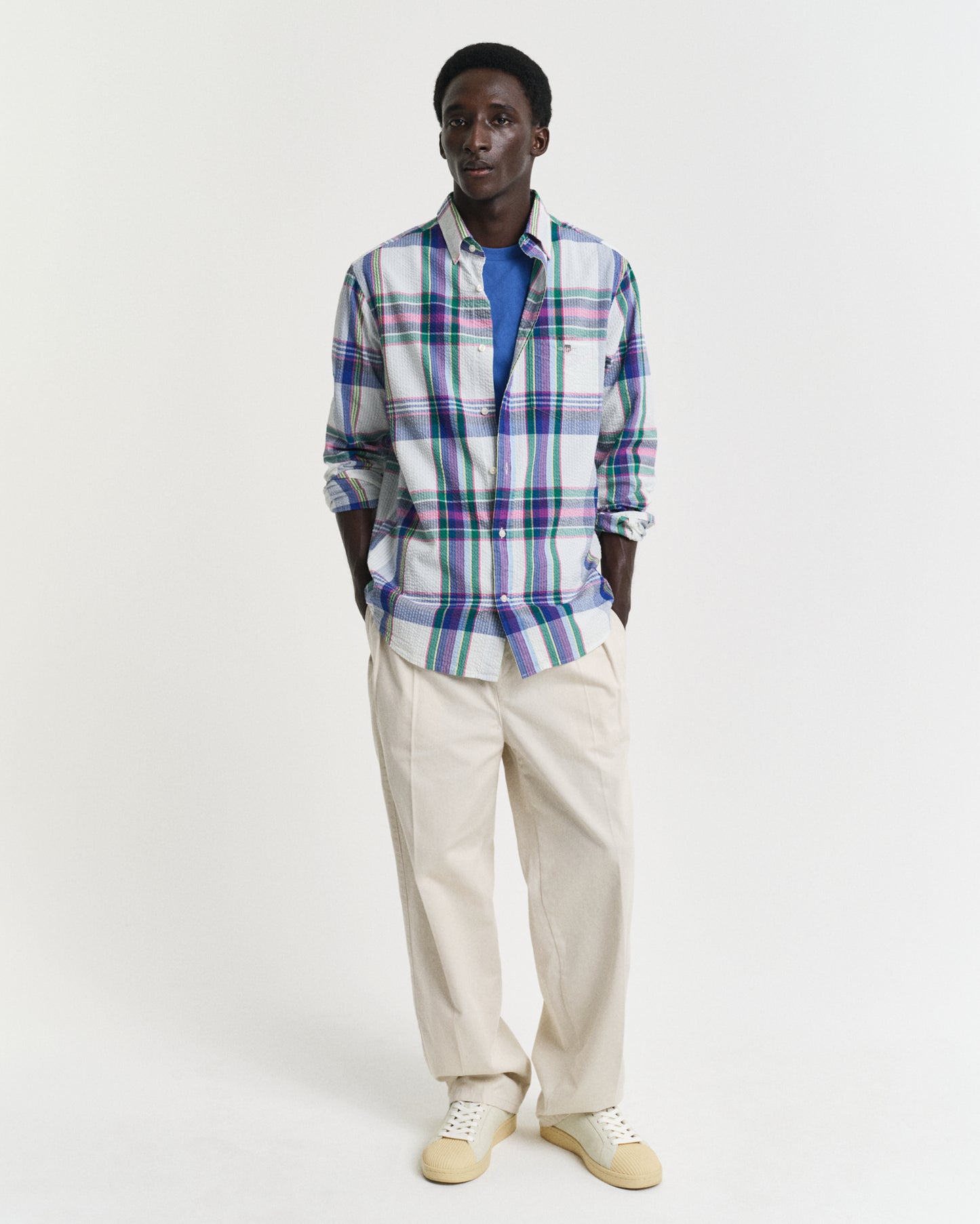 EGGSHELL, REG SEERSUCKER MADRAS SHIRT BY GANT AU.