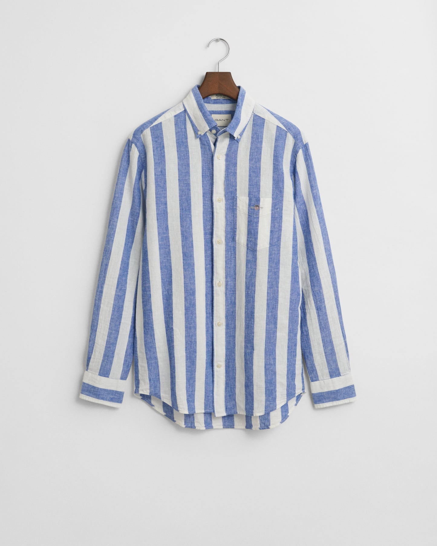 RICH BLUE, REG COTTON LINEN BOLD STRIPE SHIRT, FLAT-LAY BY GANT AU.