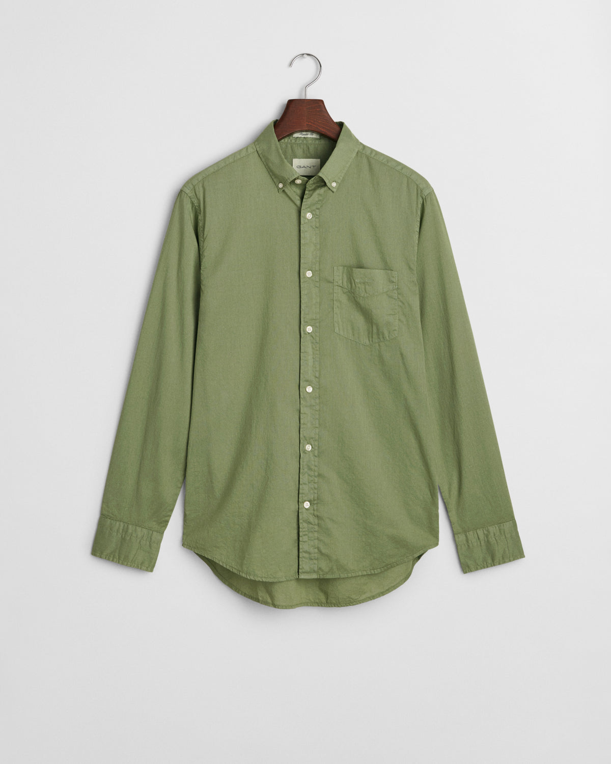 KALAMATA GREEN, REG SUNFADED VOILE SHIRT, FLAT-LAY BY GANT AU.