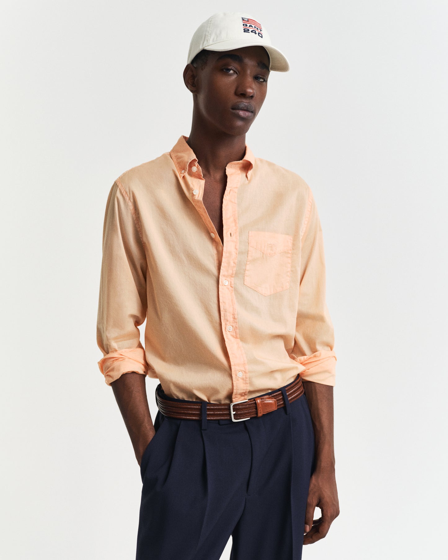 PEACHY ORANGE, REG SUNFADED VOILE SHIRT, FRONT-VIEW BY GANT AU.