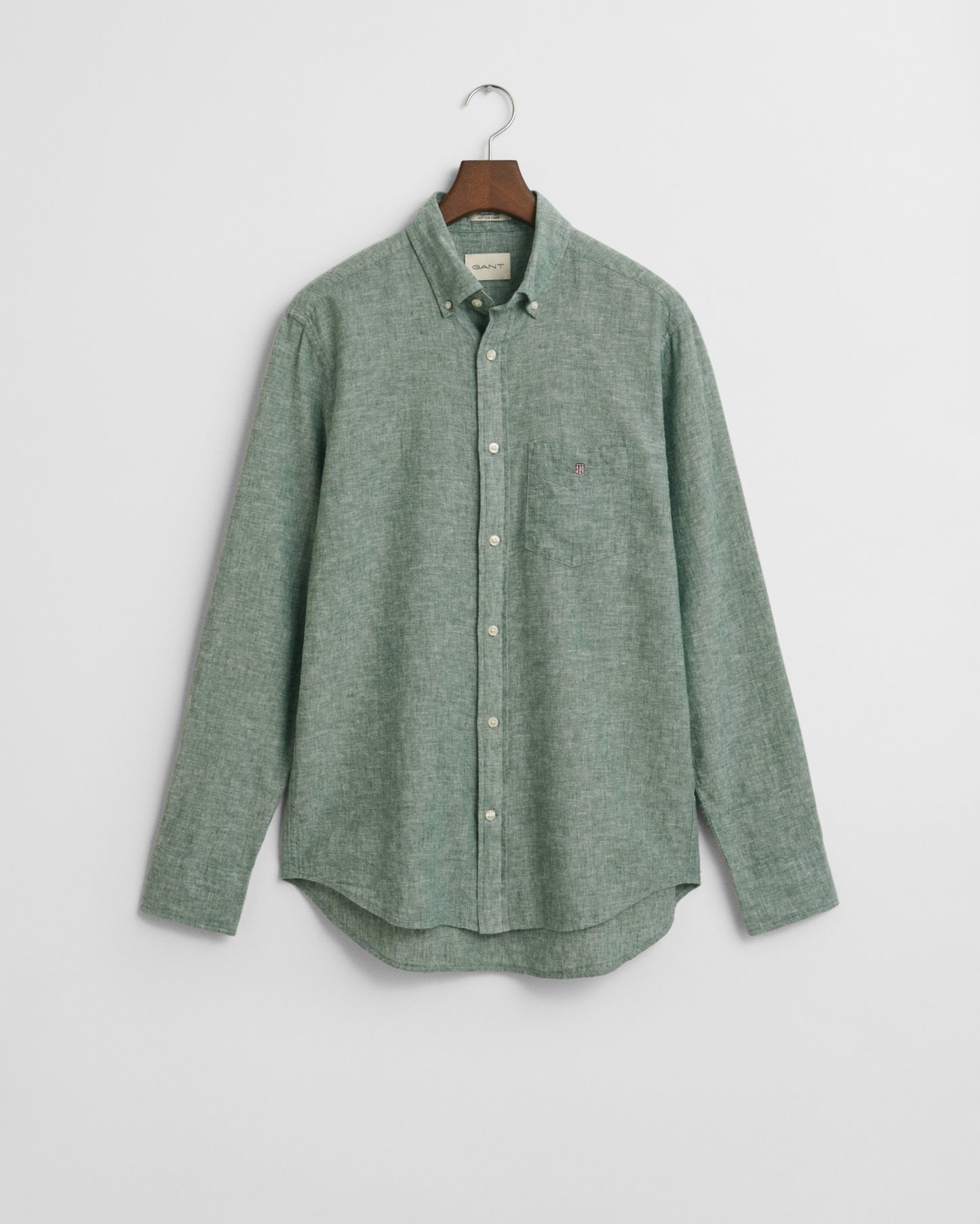WOODY GREEN, REG COTTON LINEN SHIRT, FLAT-LAY BY GANT AU.