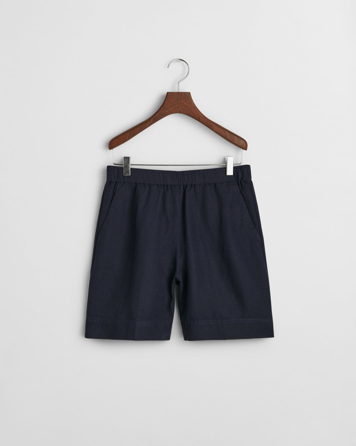 EVENING BLUE, REL LINEN BLEND PULL ON SHORTS, FRONT-VIEW BY GANT AU.