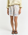 PUTTY, REL FLORAL PRINT SHORTS, CLOSE-UP BY GANT AU.