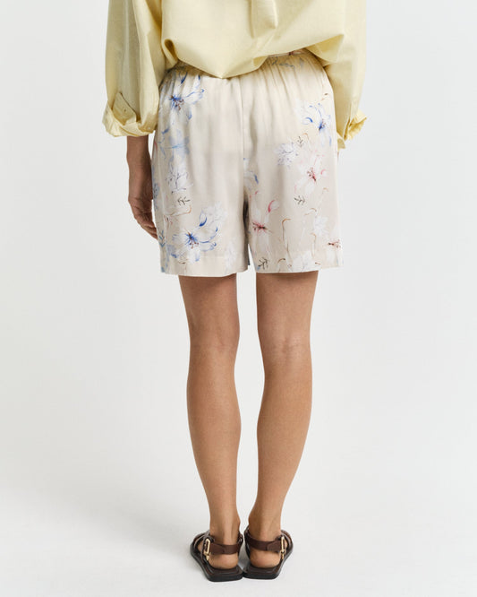 PUTTY, REL FLORAL PRINT SHORTS, BACK-VIEW BY GANT AU.