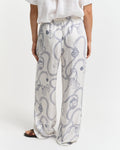 CREAM, FLUID SAILING DRAWSTRING PANTS, BACK-VIEW BY GANT AU.
