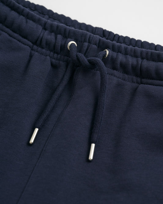 EVENING BLUE, REG SHIELD SHORTS, CLOSE-UP BY GANT AU.