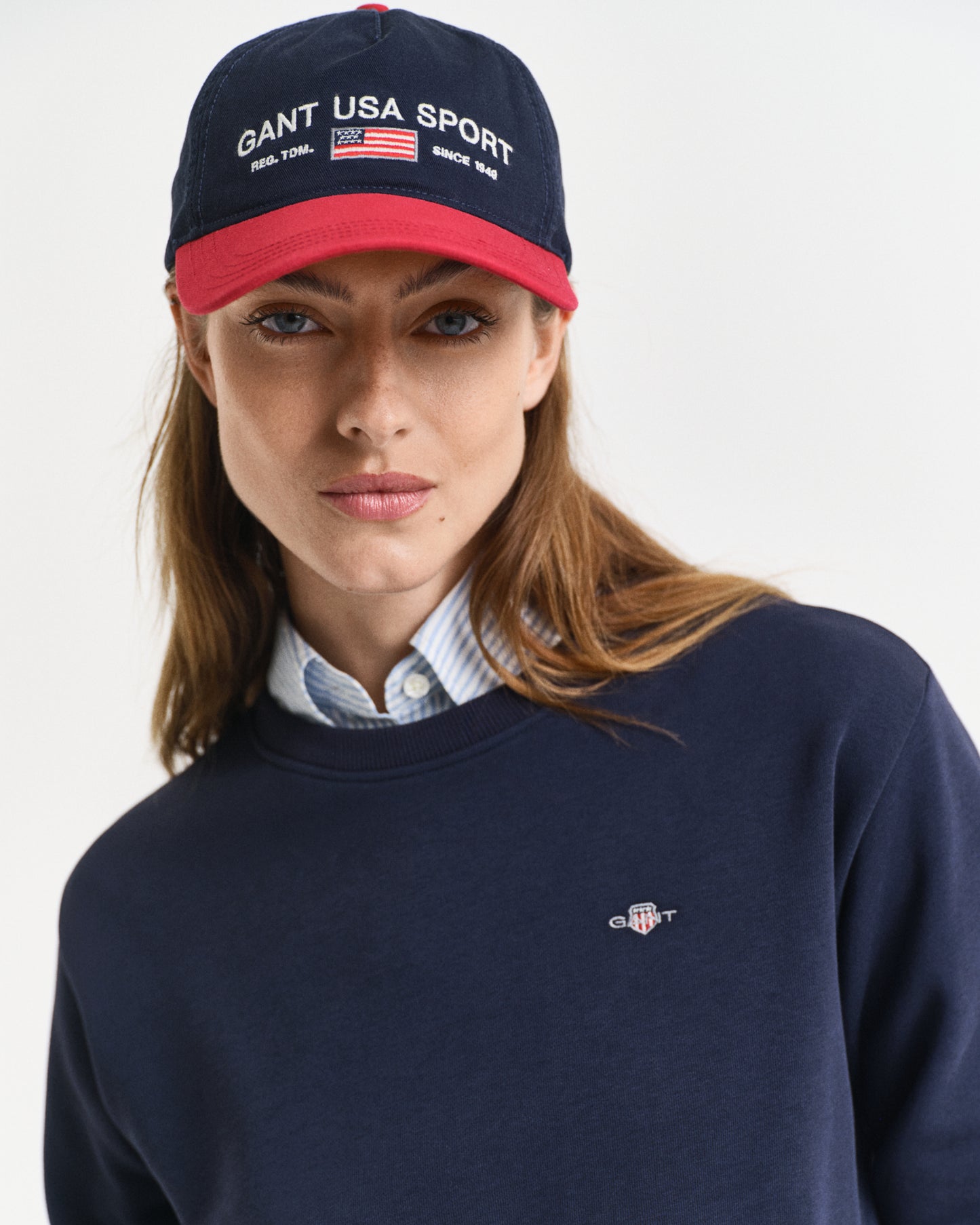 MODEL WEARING SHIELD C-NECK SWEAT DRESS