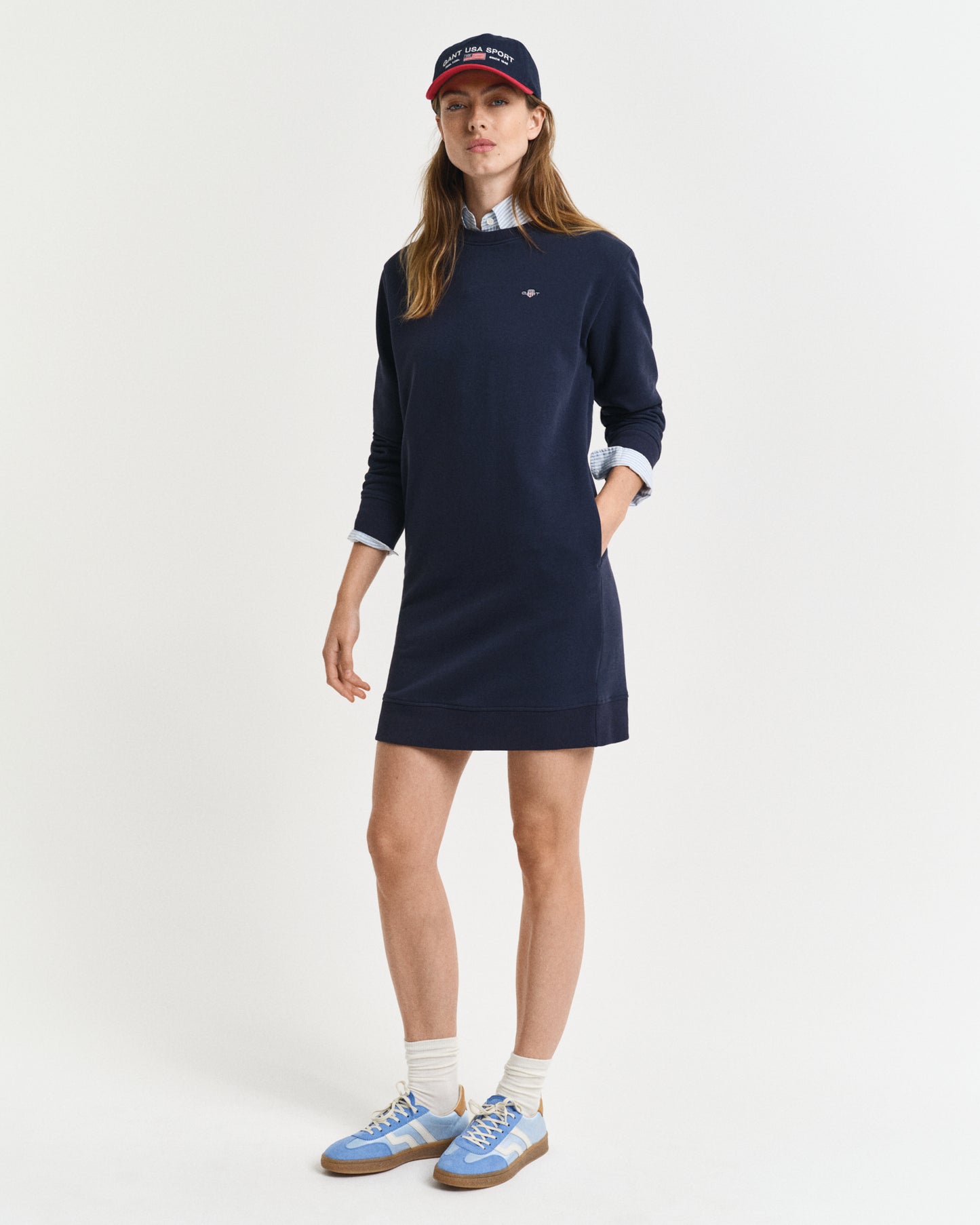 EVENING BLUE, SHIELD C-NECK SWEAT DRESS BY GANT AU.