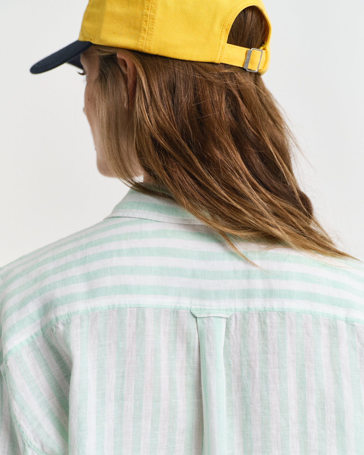 FADED MINT, REL STRIPED LINEN SHIRT, CLOSE-UP BY GANT AU.