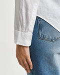 MODEL WEARING REG LINEN SHIRT