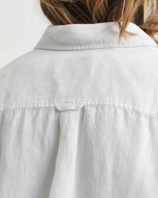 WHITE, REG LINEN SHIRT, CLOSE-UP BY GANT AU.