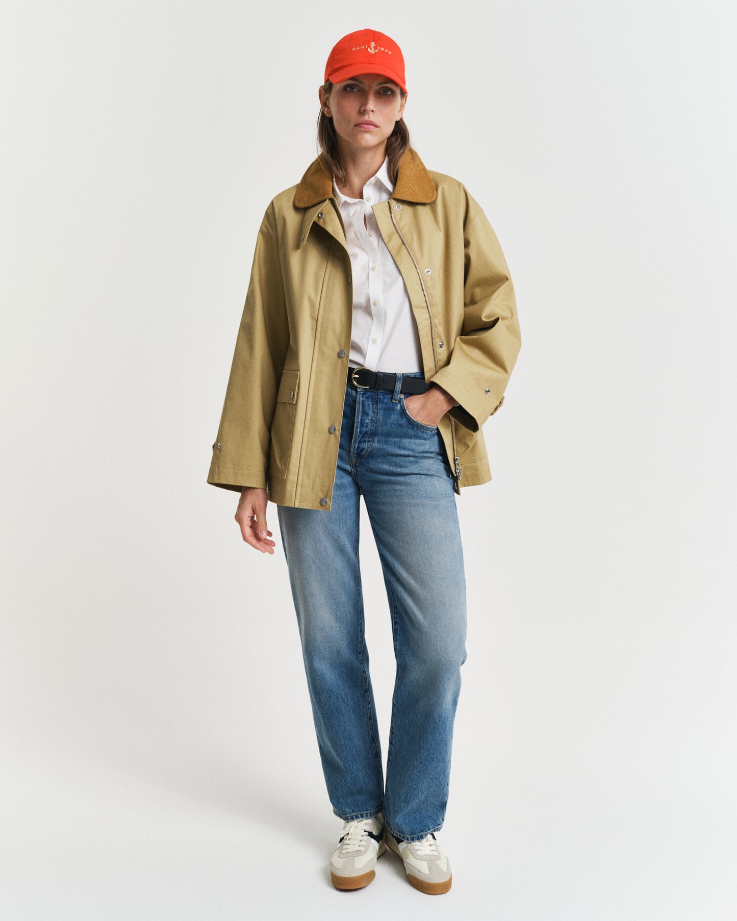 WHITE, SLIM POPLIN SOLID SHIRT BY GANT AU.