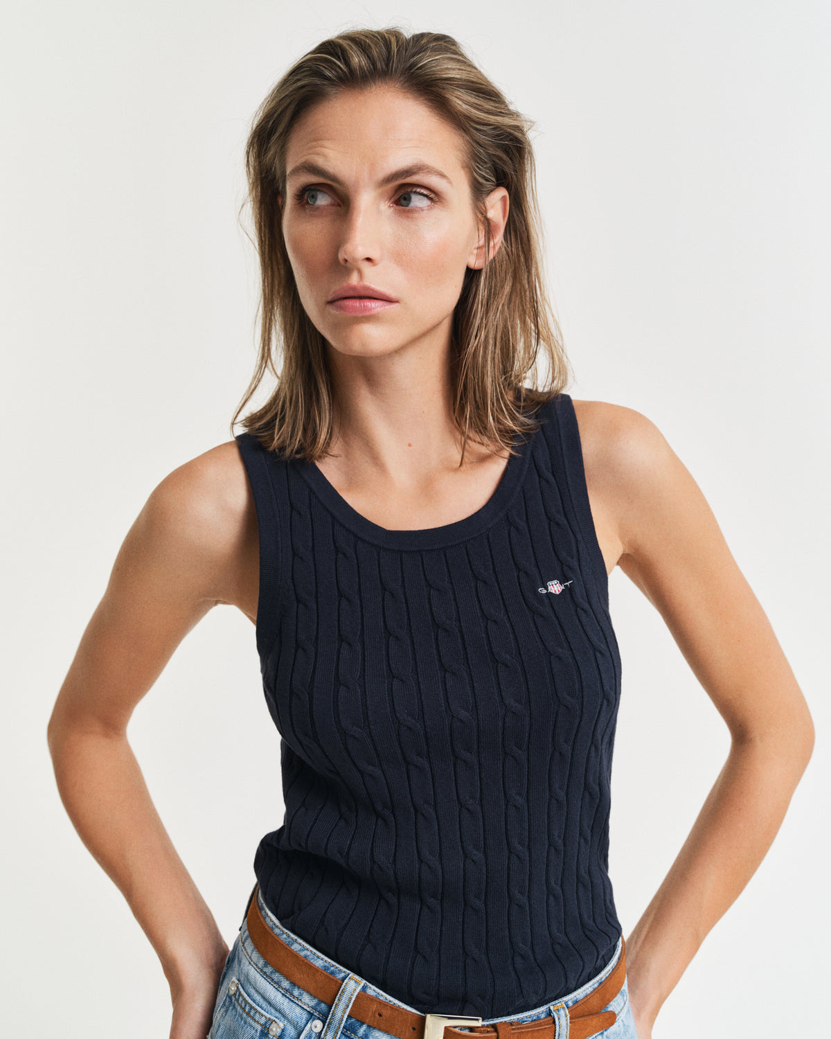 EVENING BLUE, STRETCH COTTON CABLE TANK TOP, CLOSE-UP BY GANT AU.