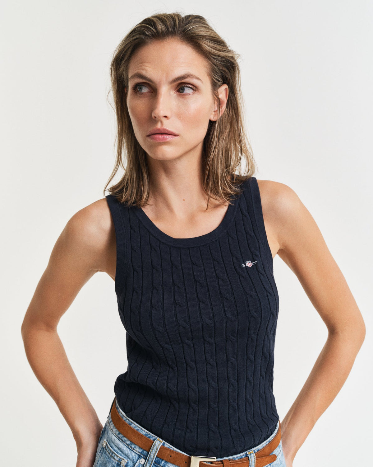 EVENING BLUE, STRETCH COTTON CABLE TANK TOP, CLOSE-UP BY GANT AU.