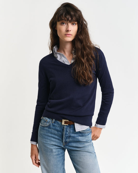 EVENING BLUE, FINE KNIT V-NECK, FRONT-VIEW BY GANT AU.