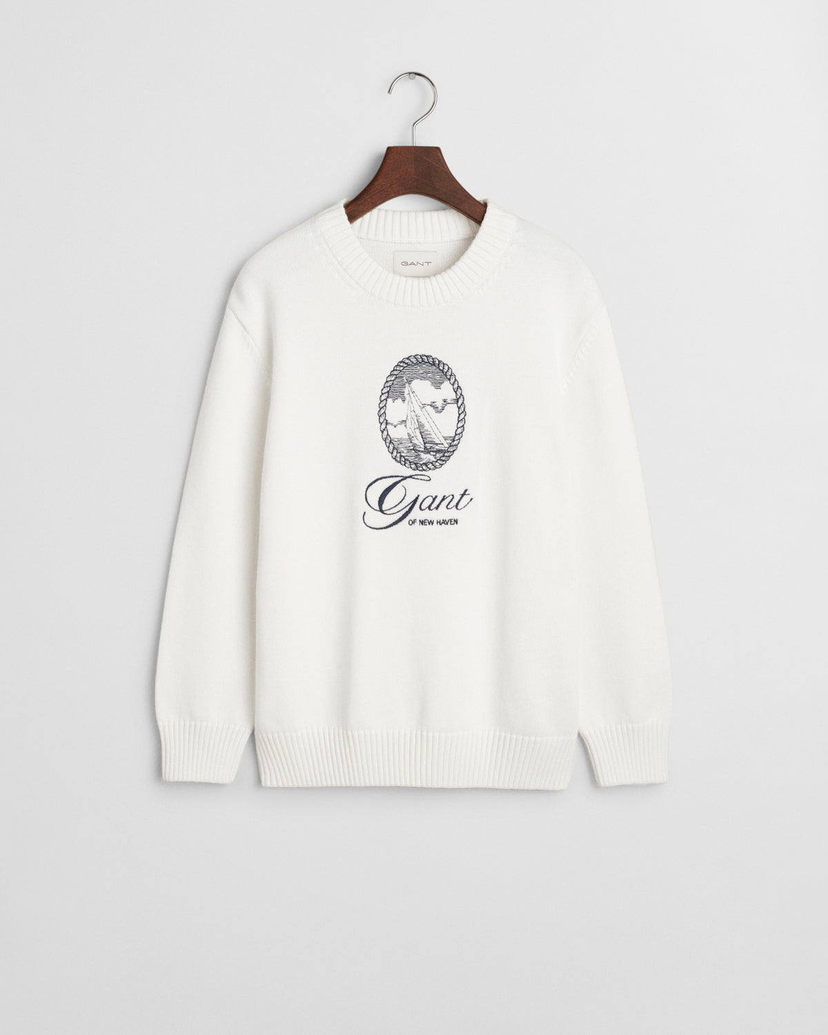 EGGSHELL, GRAPHIC COTTON C-NECK, FLAT-LAY BY GANT AU.