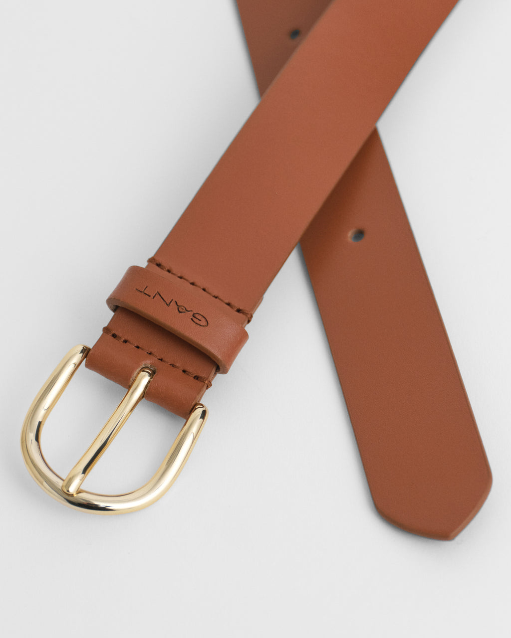 SUGAR ALMOND, LEATHER BELT, CLOSE-UP BY GANT AU.