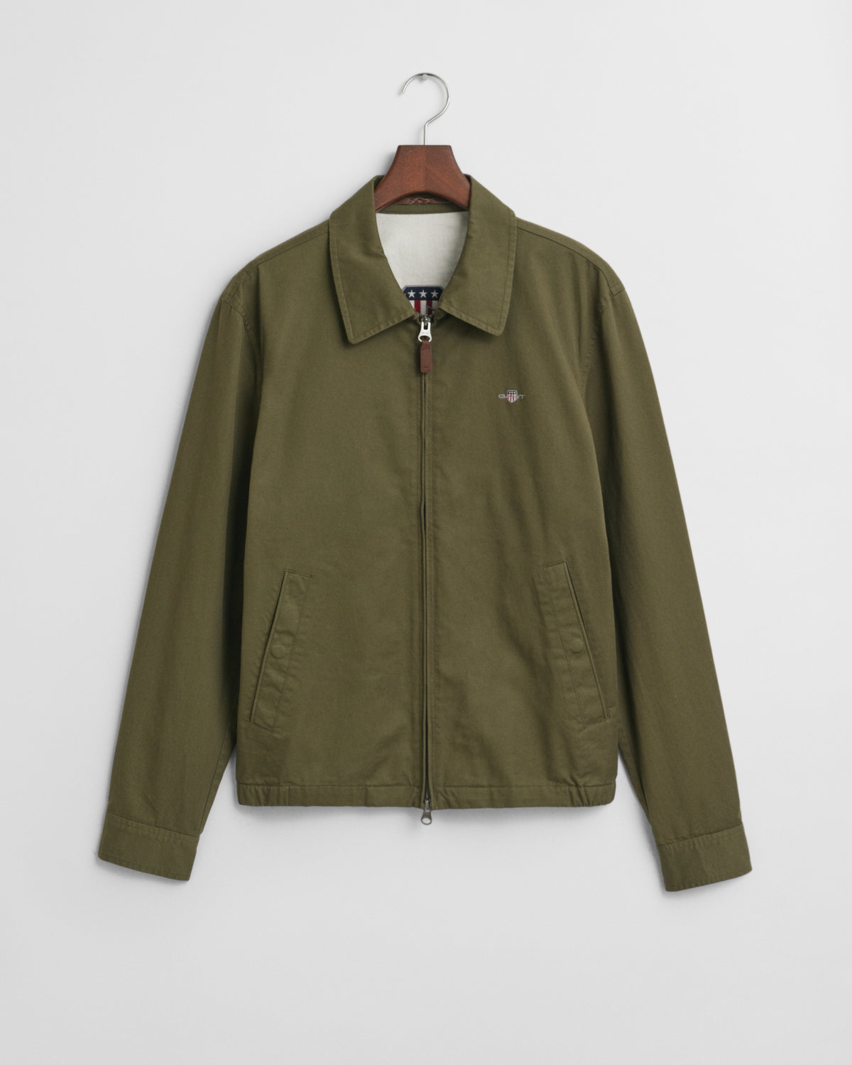 JUNIPER GREEN, COTTON WINDCHEATER JACKET, FLAT-LAY BY GANT AU.