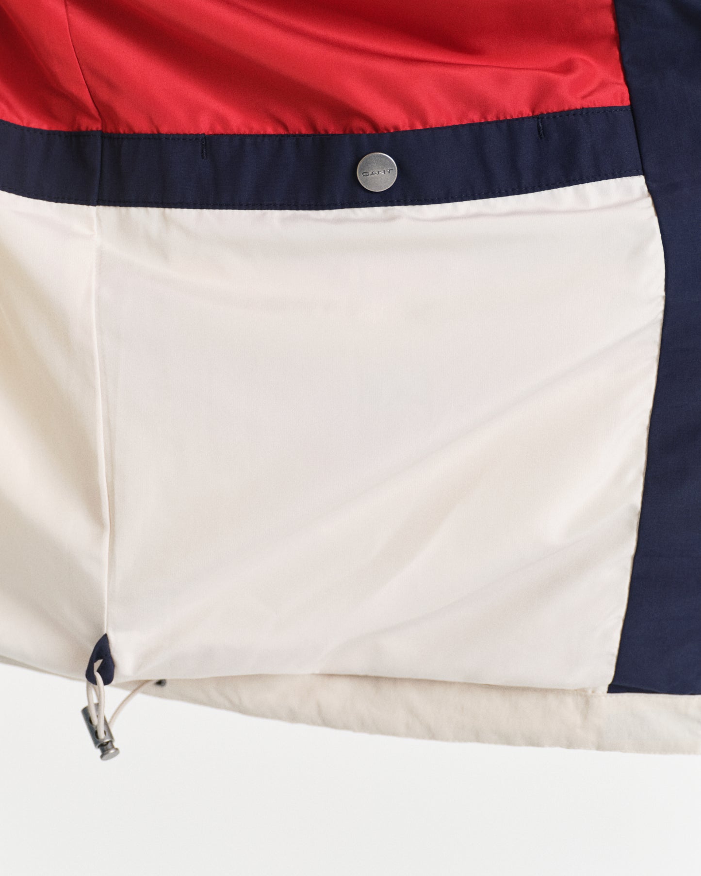 CLASSIC BLUE, BLOCKED WINDSHIELDER JACKET, CLOSE-UP BY GANT AU.